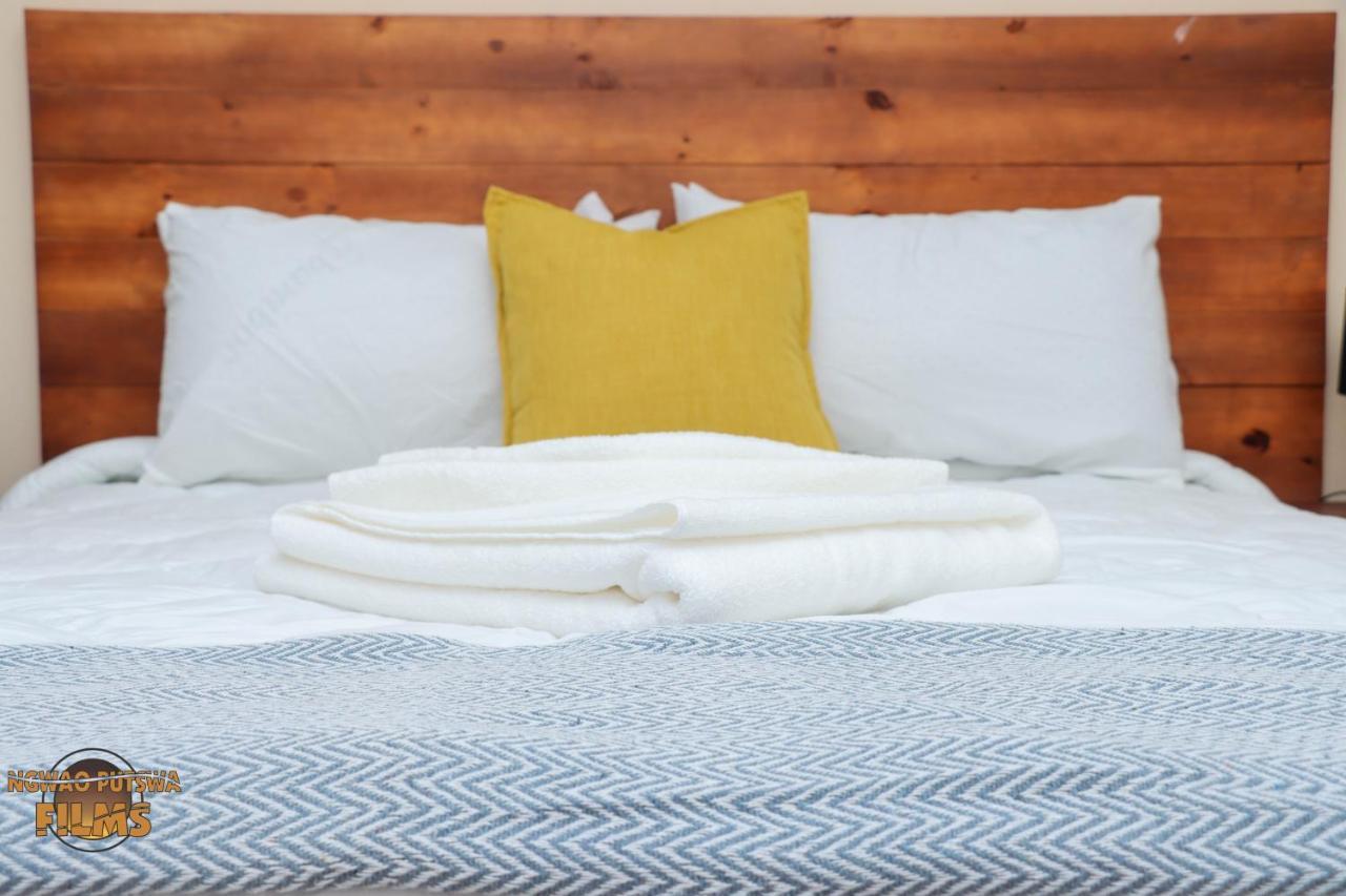 The Hill Bed And Breakfast Francistown Eksteriør bilde